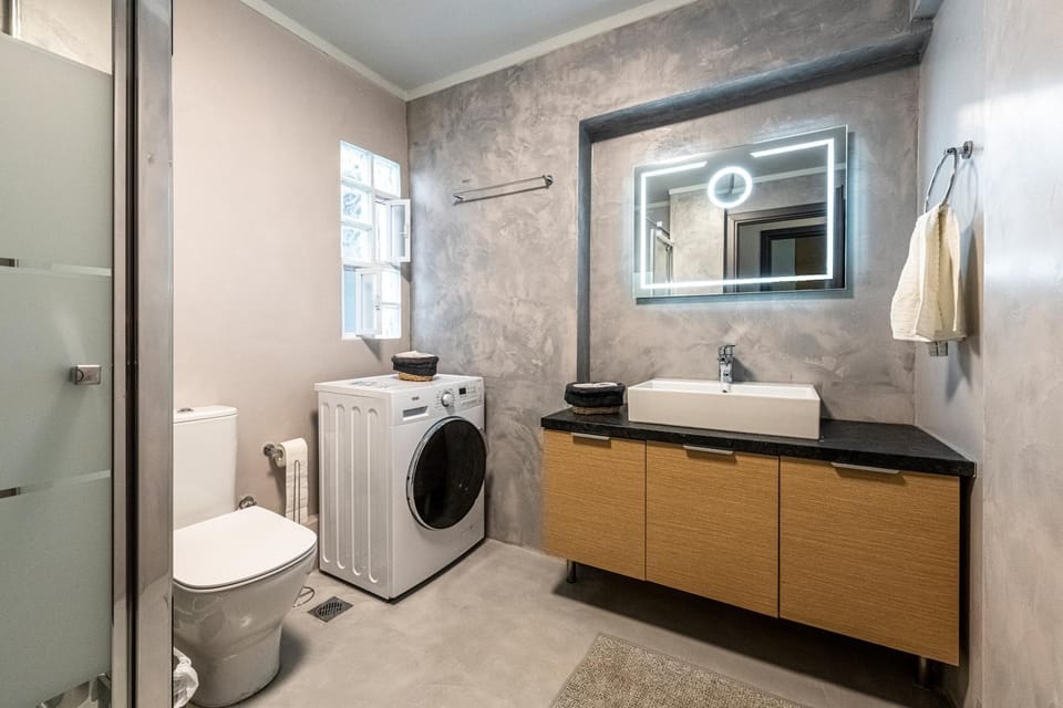 Toilet, Bathroom