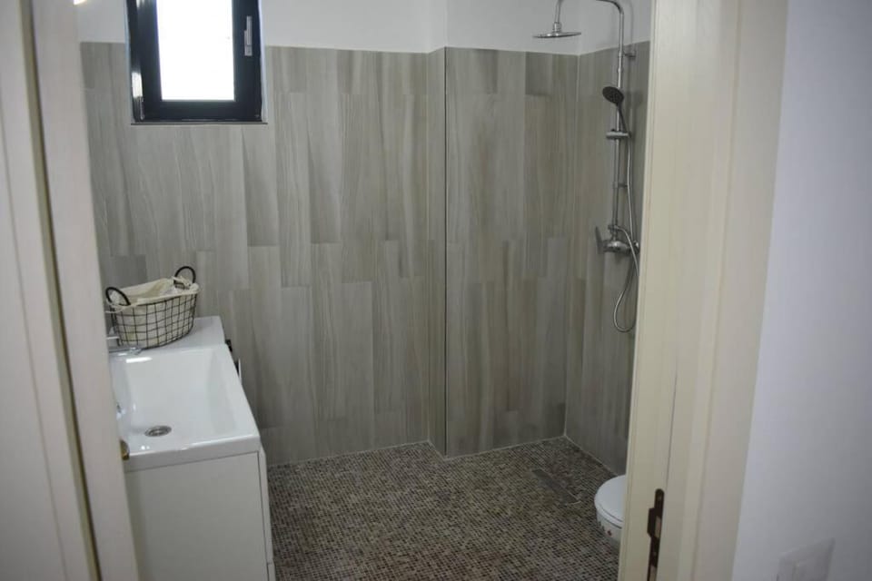 Apartment By The Lake with a View Apartment in Constanta