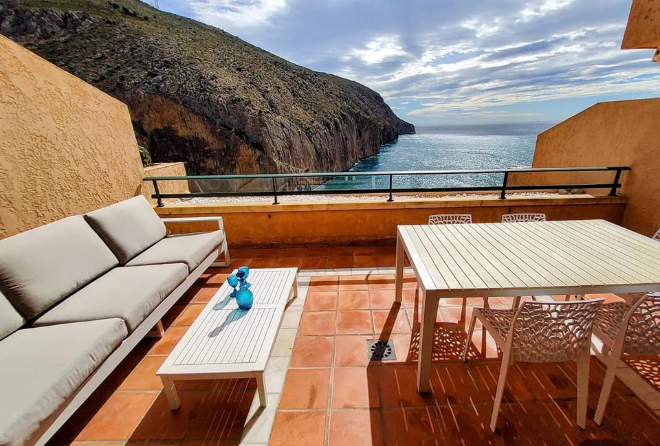 Atico con Impresionantes Vistas Apartment in Marina Baixa