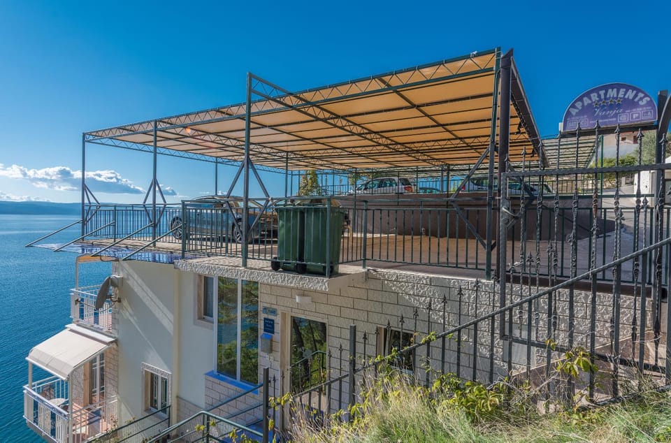 Villa Vanja Apartment in Brela