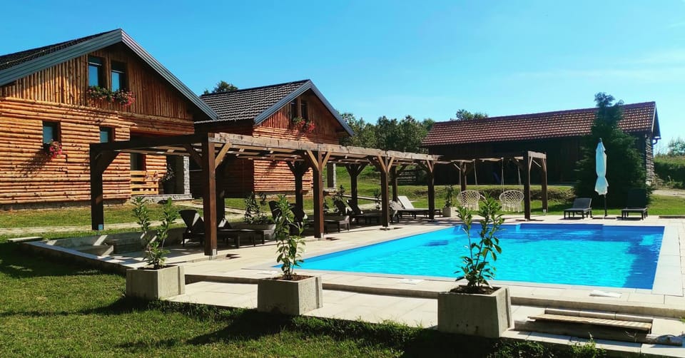 Property building, Pool view, Swimming pool