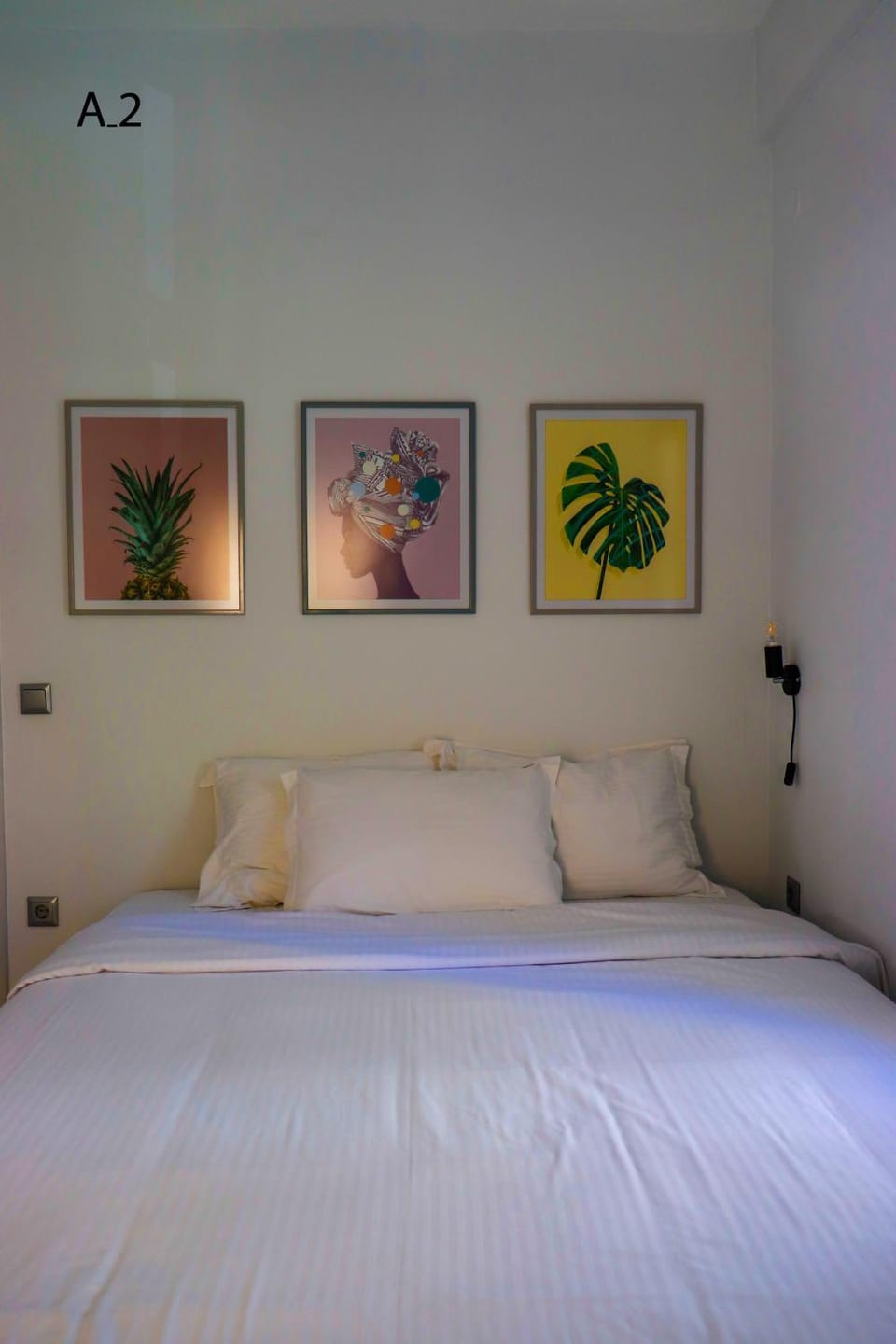 Bed, Photo of the whole room, Decorative detail, Bedroom