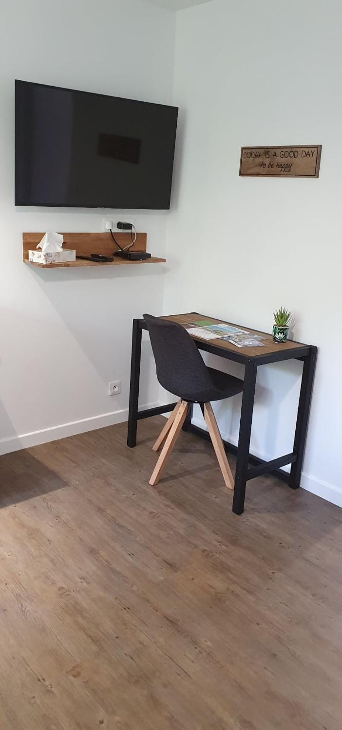 TV and multimedia, Seating area