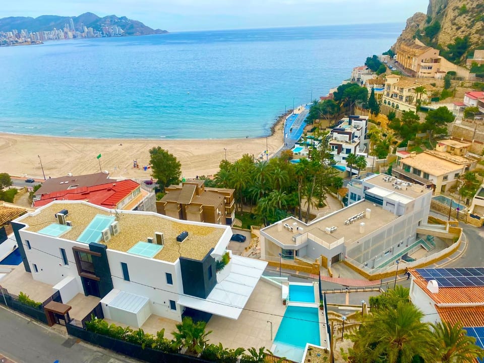 Neighbourhood, Beach, Mountain view, Sea view