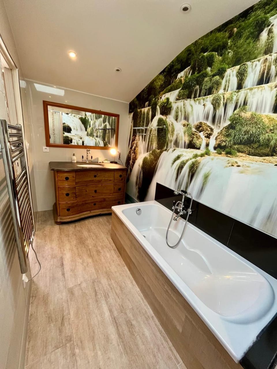 Bathroom, Bath