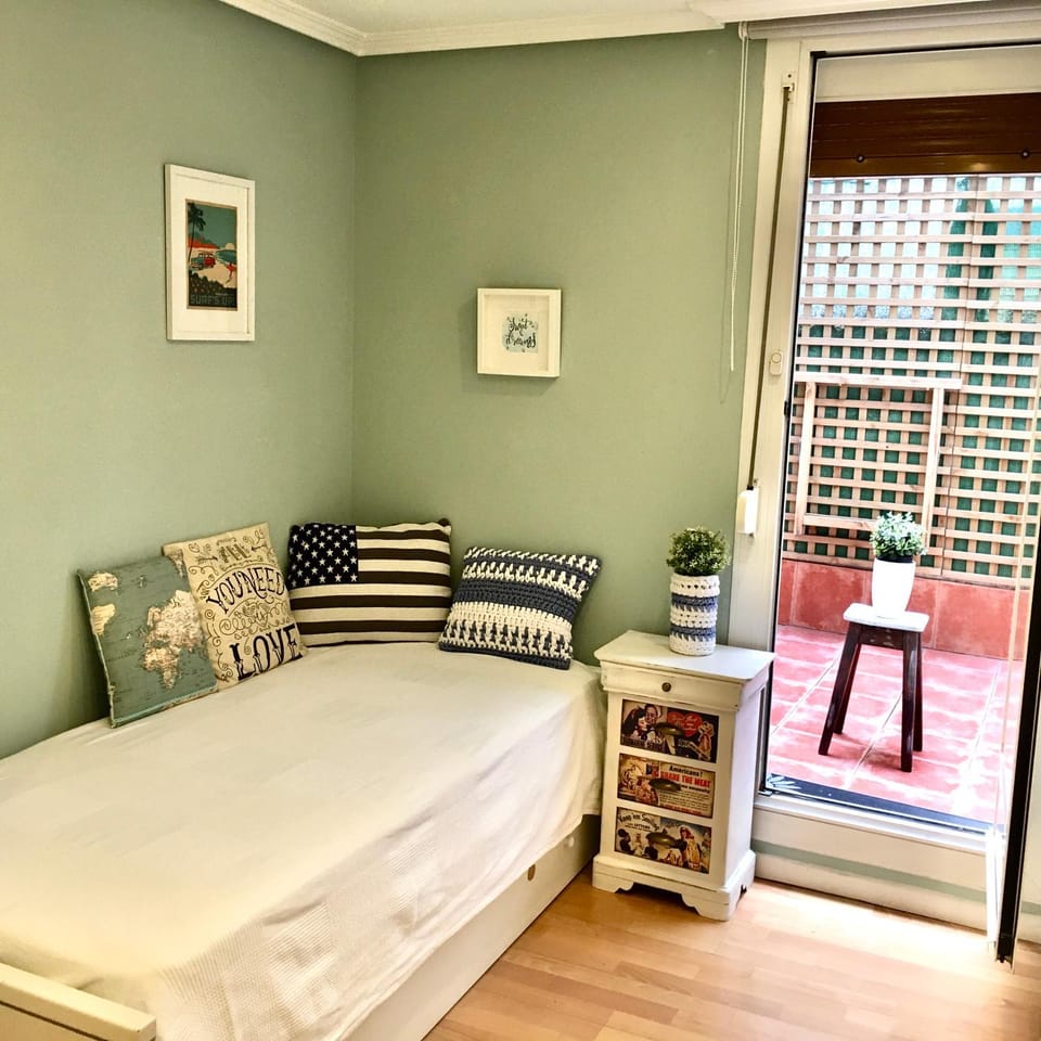 Patio, Bed, Bedroom