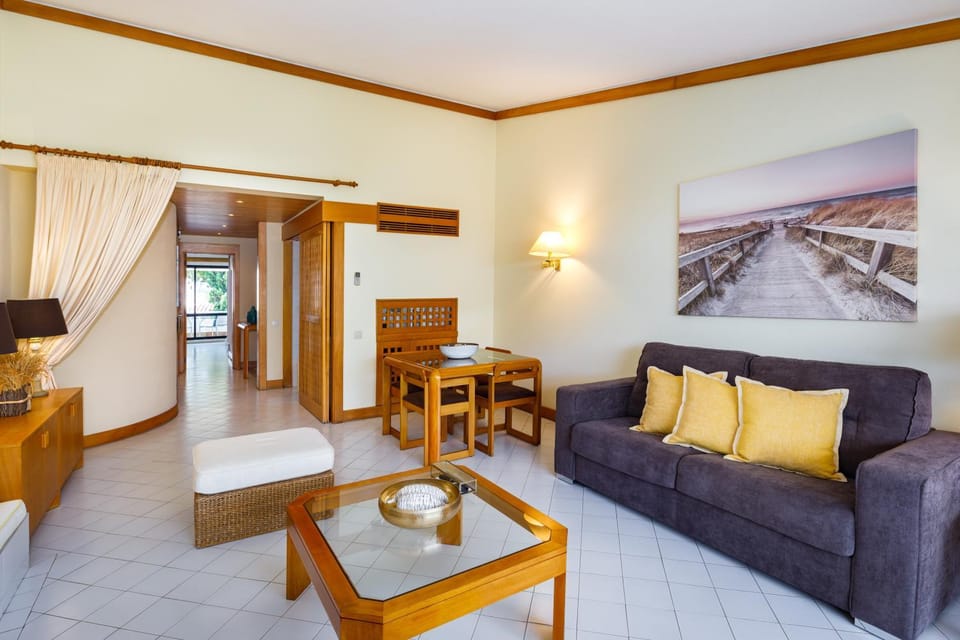 Victory Village T1 & Rooftop terrace Apartment in Faro District