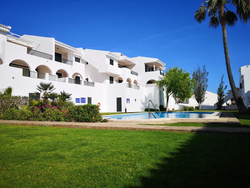 Spring, Day, Garden, Garden view, Pool view, Swimming pool