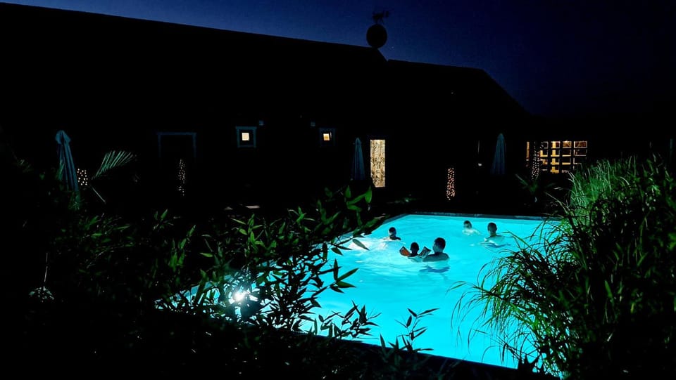 Swimming pool