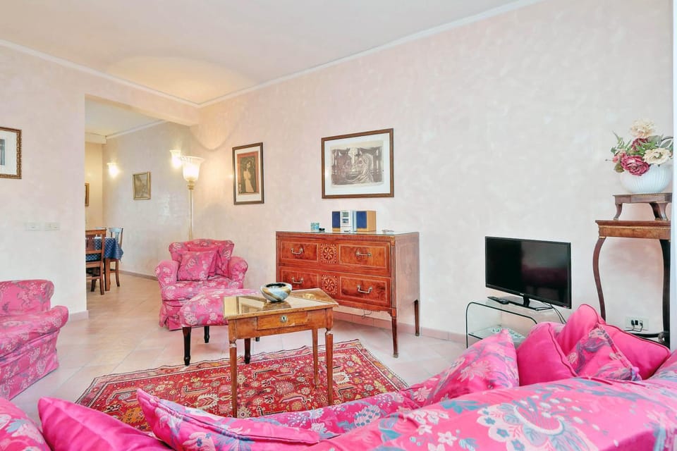 Charmsuite Palladio Apartment in Lido di Venezia