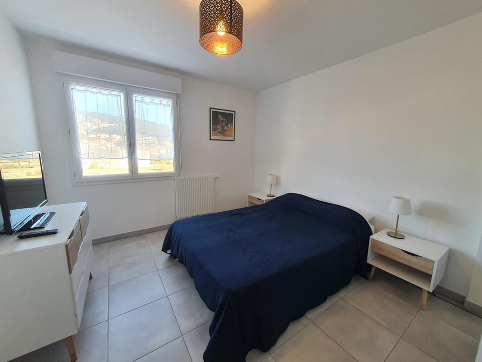 Superbe 3 pièces avec parking et climatisation à Sète - FR-1-338-381 Apartment in Occitanie