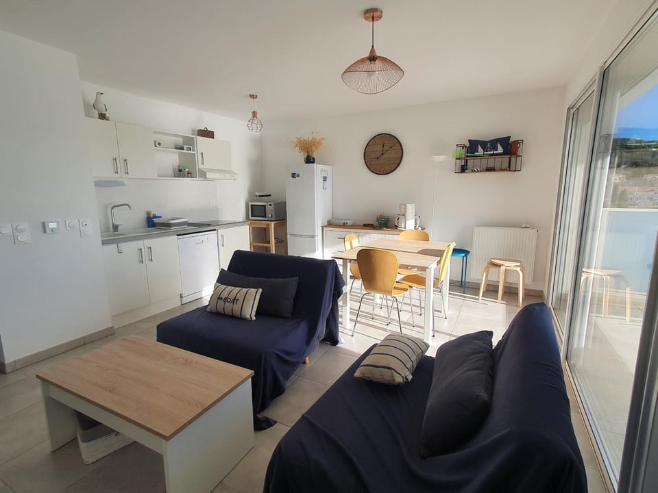 Superbe 3 pièces avec parking et climatisation à Sète - FR-1-338-381 Apartment in Occitanie
