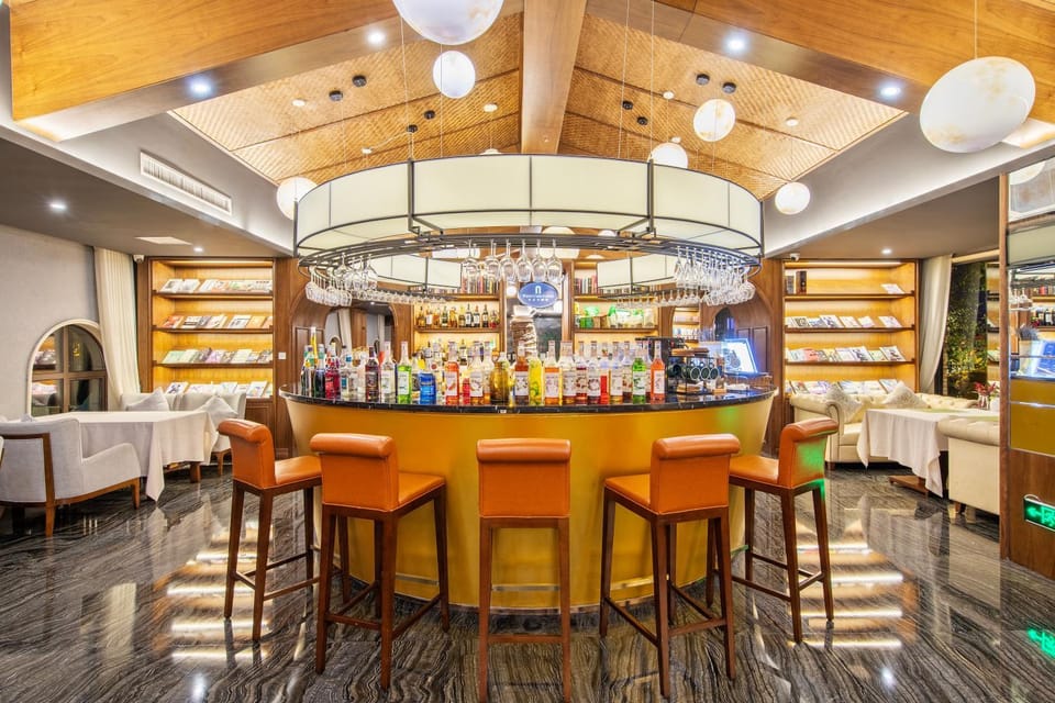 Lounge or bar