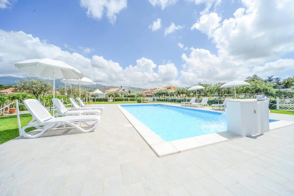 Case Vacanze Mare Nostrum - Villas in front of the Beach with Pool House in Sicily