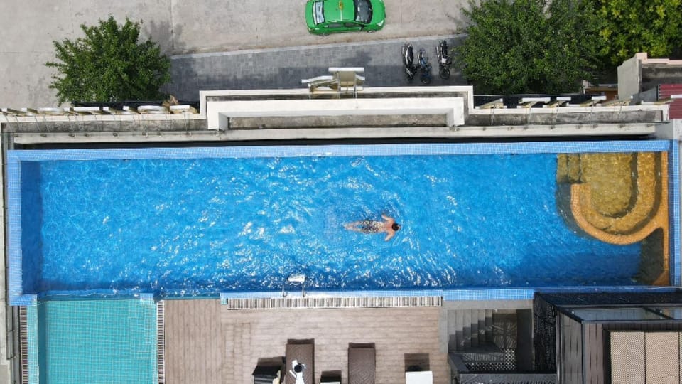 Property building, Swimming pool
