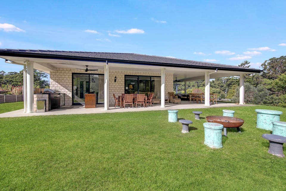 Patio, Garden, fireplace