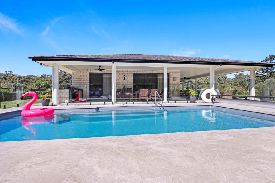 Pool view, Swimming pool