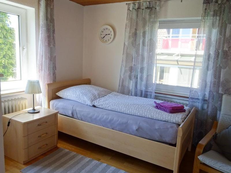 Bed, Photo of the whole room, Bedroom, internet, towels