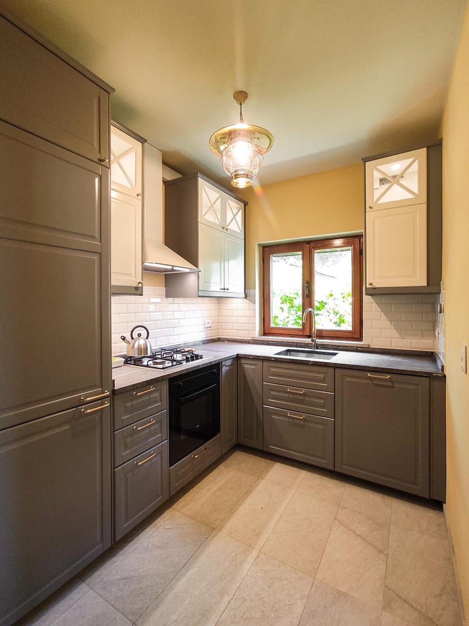 Kitchen or kitchenette, pet friendly, stove