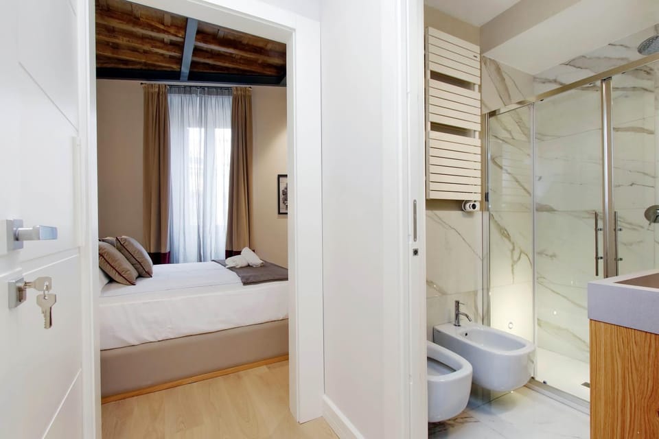 Bathroom, Photo of the whole room