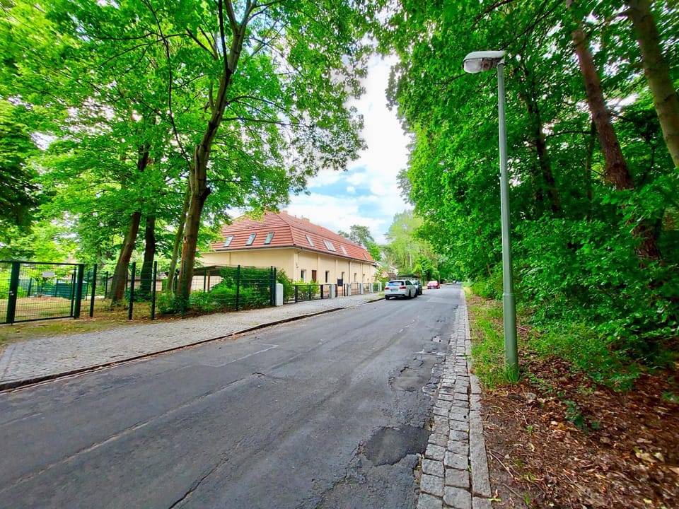Street view, Area and facilities