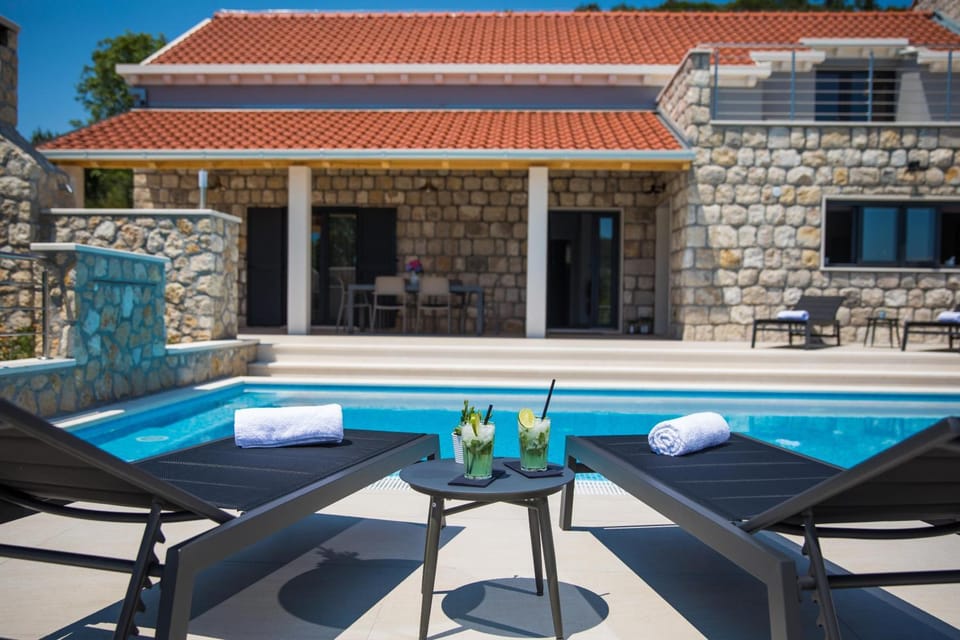 Villa Madrevita Exclusive Villa in Dubrovnik-Neretva County