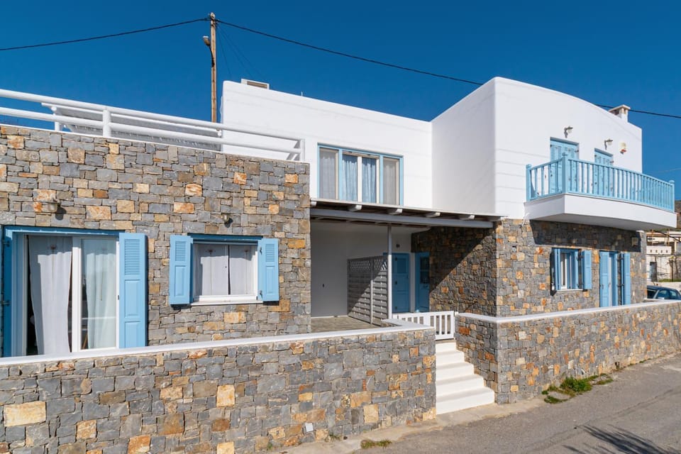 Property building, Facade/entrance