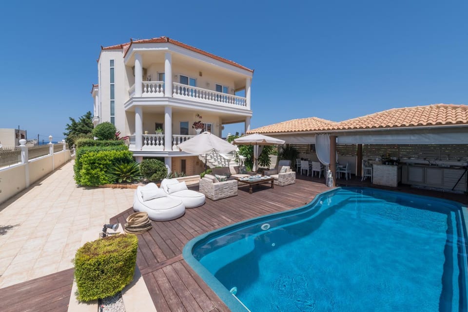 Property building, Patio, Day, View (from property/room), Balcony/Terrace, Pool view, Swimming pool, sunbed
