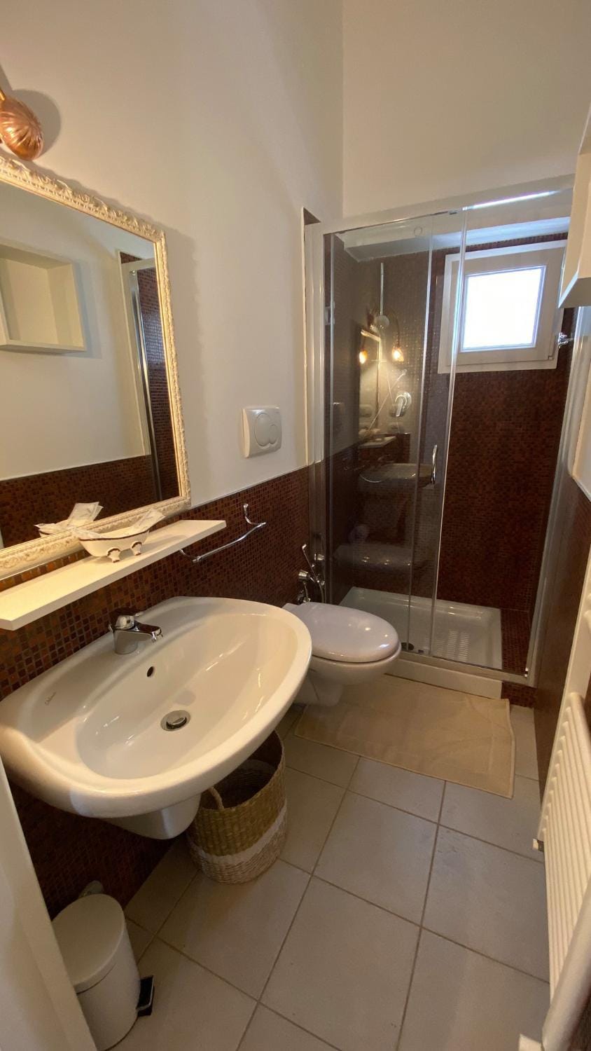 Shower, Toilet, Bathroom