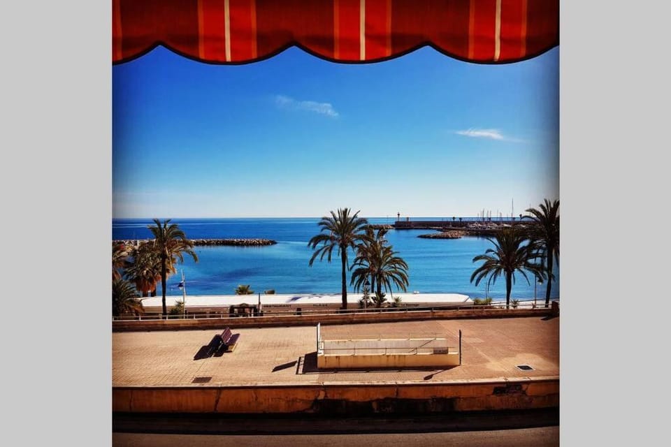 Face à la mer Apartment in Menton