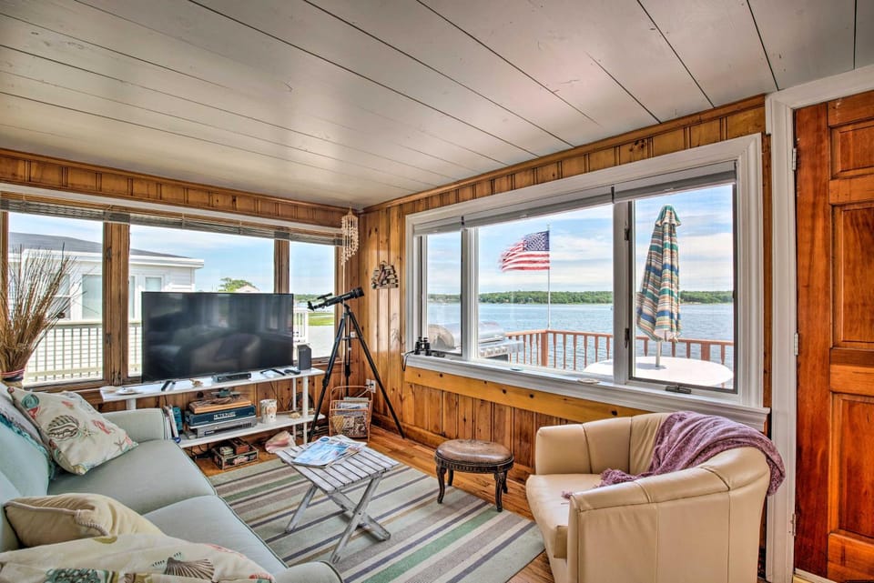 Deck & Beach Access: Waterfront Cape Cod Cottage House in Marion