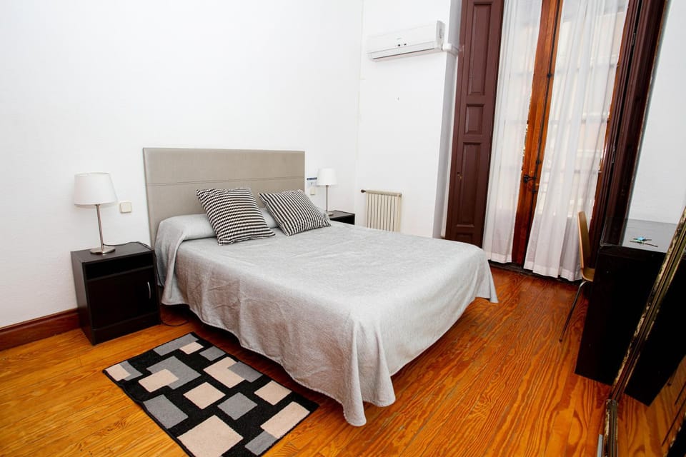 Decorative detail, Bedroom