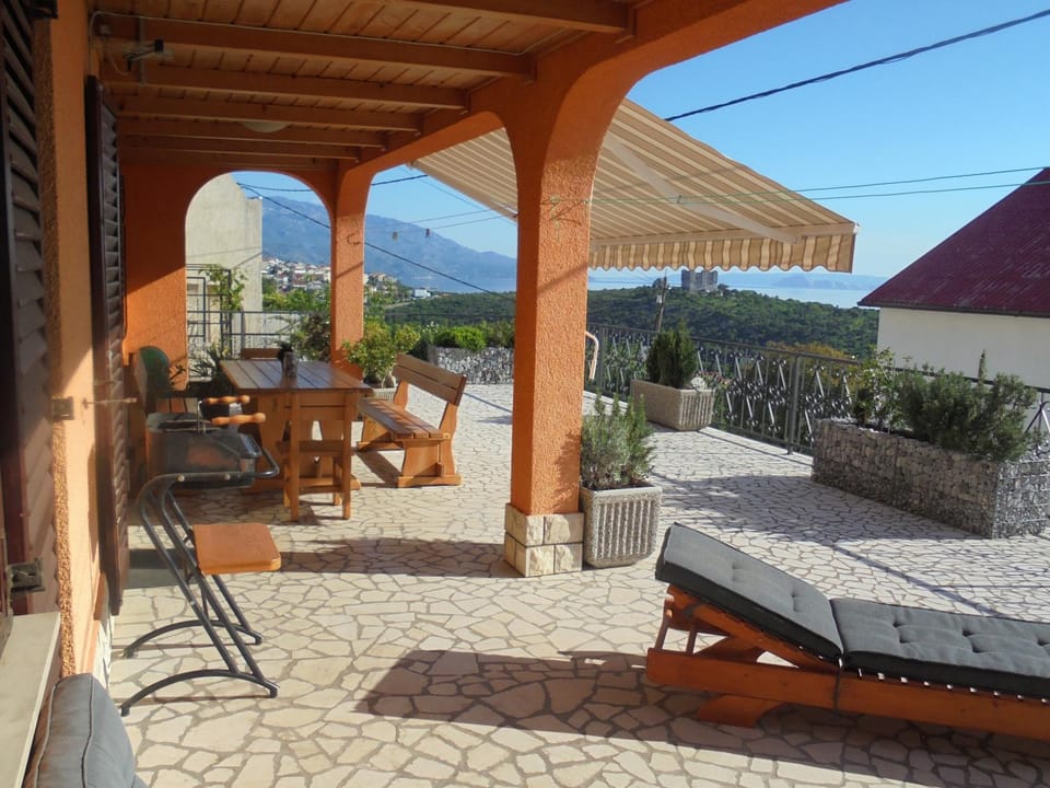 Balcony/Terrace, City view, Landmark view, Sea view