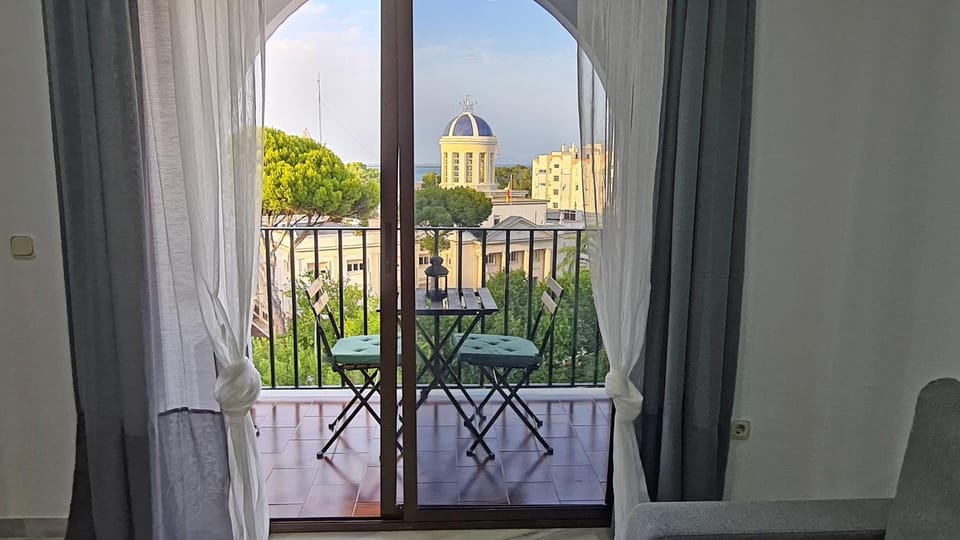 Nearby landmark, Balcony/Terrace, Garden view, Sea view
