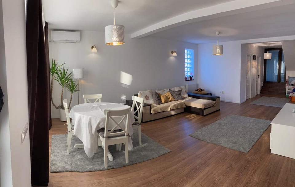 Living room, Seating area, Dining area