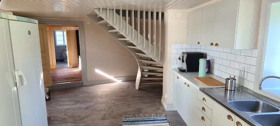 Kitchen or kitchenette, Area and facilities