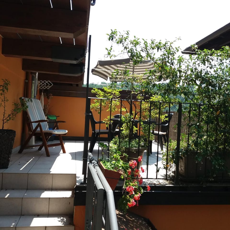 Balcony/Terrace, Dining area