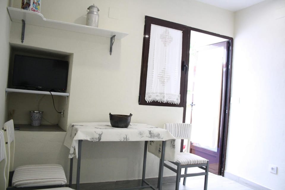 Apts la cañada birding con encanto y patio en monfrague torrejon el Rubio Apartment in Extremadura, Spain