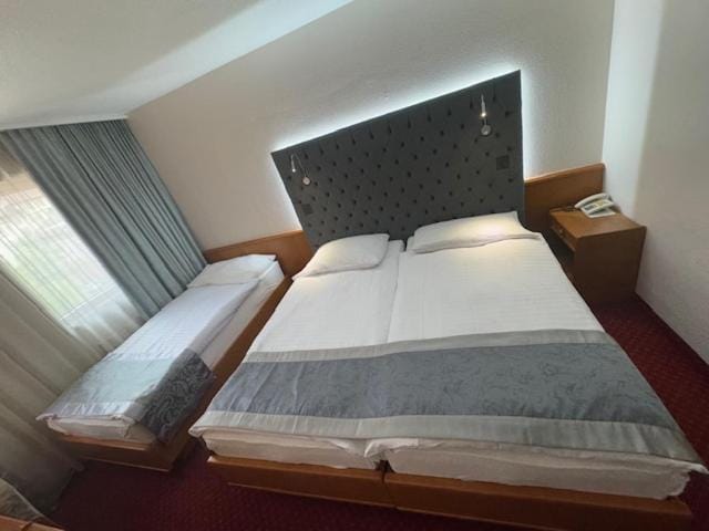 Hôtel des Trois Rois Hotel in Neuchâtel, Switzerland