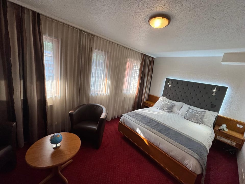 Hôtel des Trois Rois Hotel in Neuchâtel, Switzerland