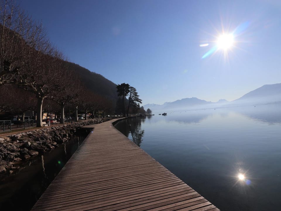Annecy : 2 pièces rénové près du lac avec parking - FR-1-432-76 Apartment in Annecy