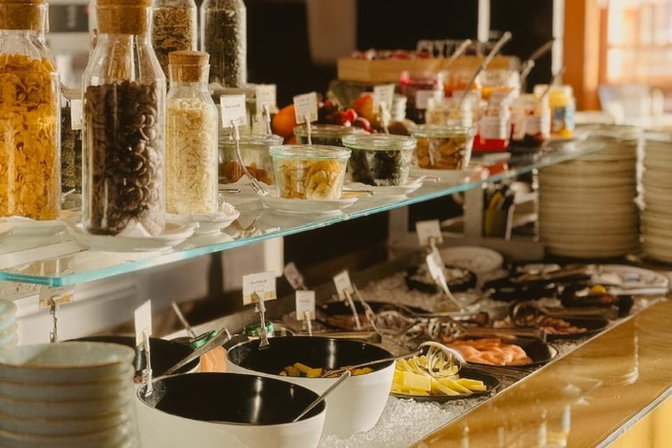 Breakfast, Buffet breakfast