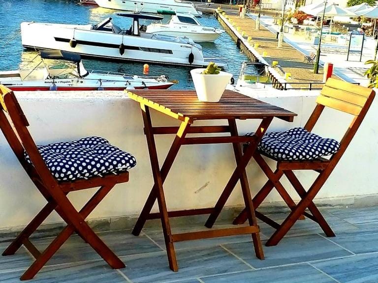 Yacht Front Apartment - No 1 Apartment in Decentralized Administration of the Aegean
