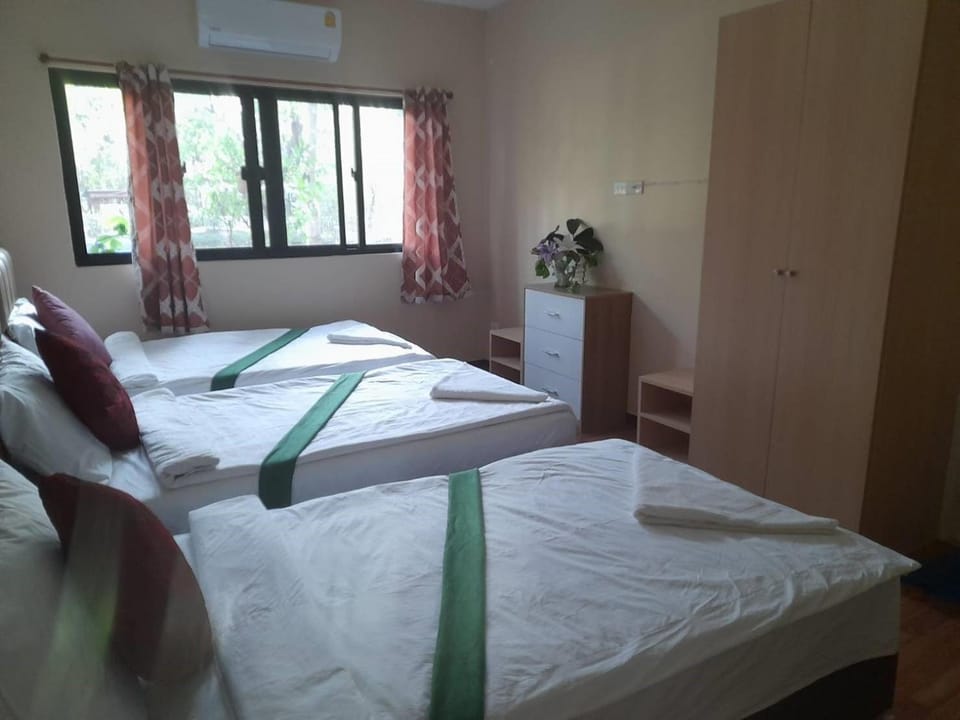 Sripiamsuk Resort Bangkok Hotel in Laos