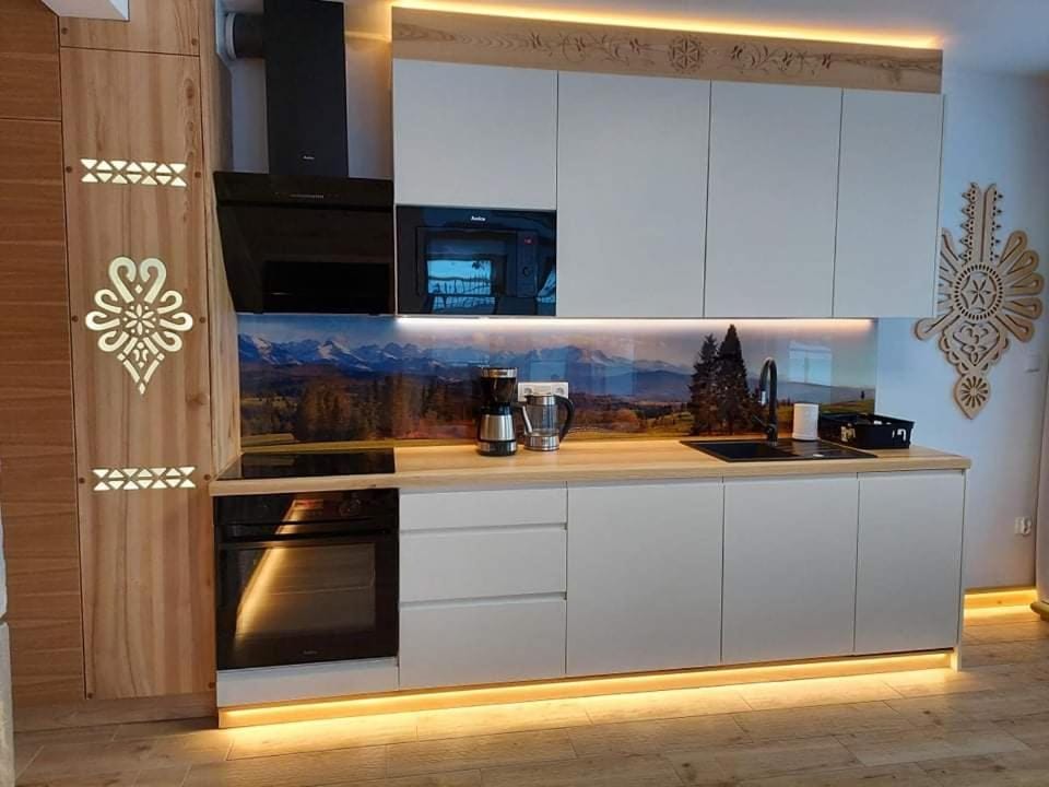 Coffee/tea facilities, dishwasher, minibar, pet friendly, stove