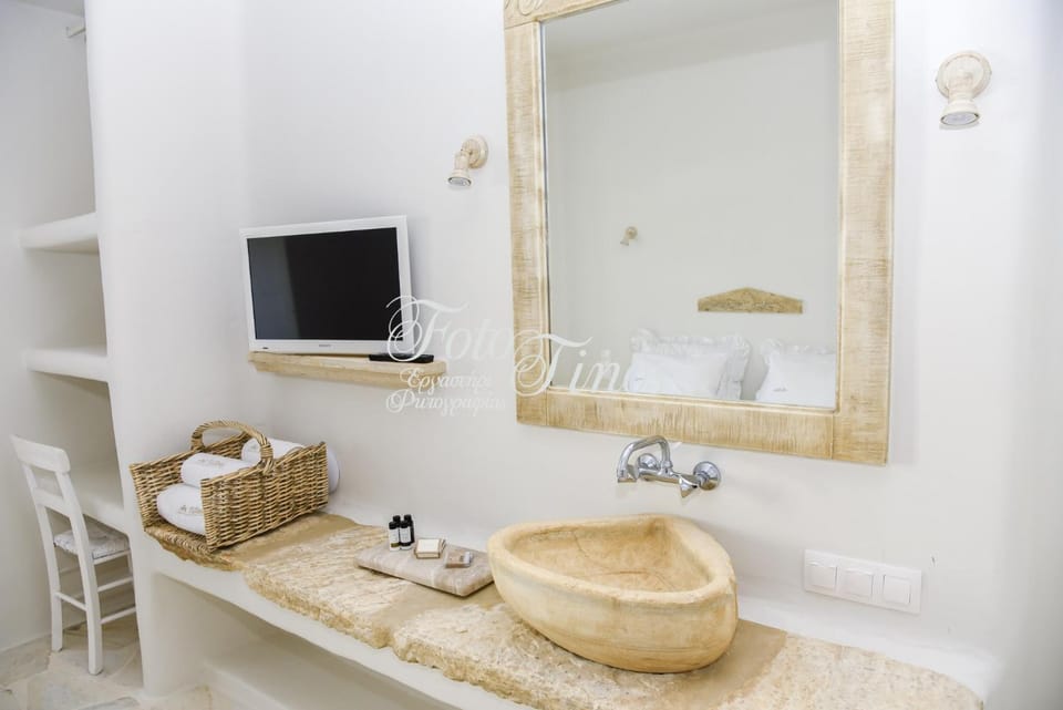 Art Village Apartment in Decentralized Administration of the Aegean