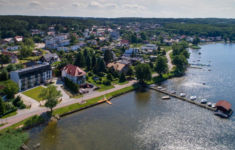 Property building, Bird's eye view, Floor plan