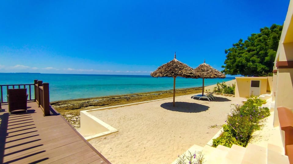 Property building, Day, Beach, On site, Sea view, Sea view