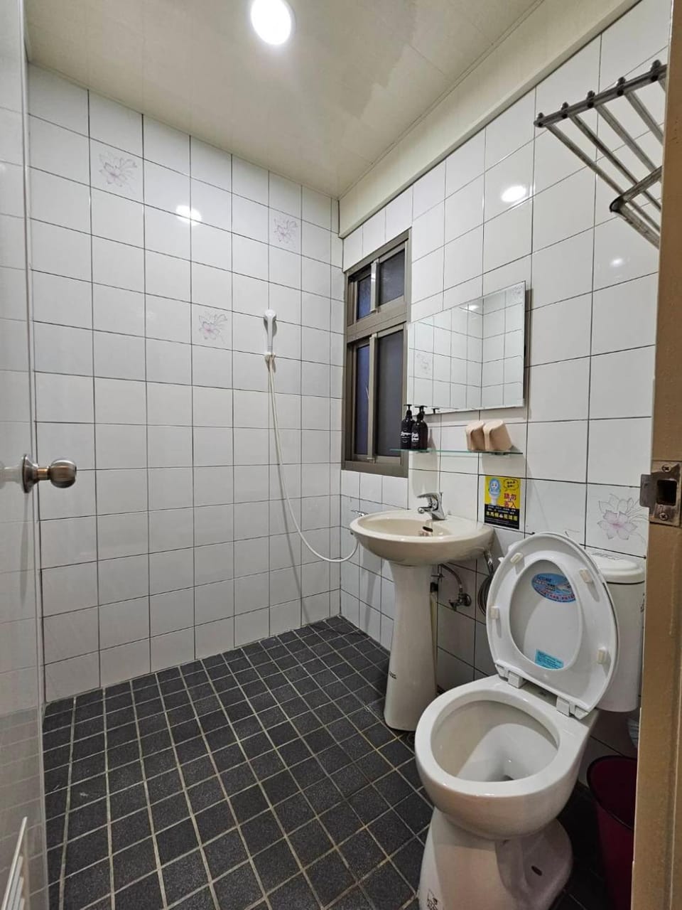 正記製茶所民宿-只接待成年旅客 Vacation rental in Kaohsiung