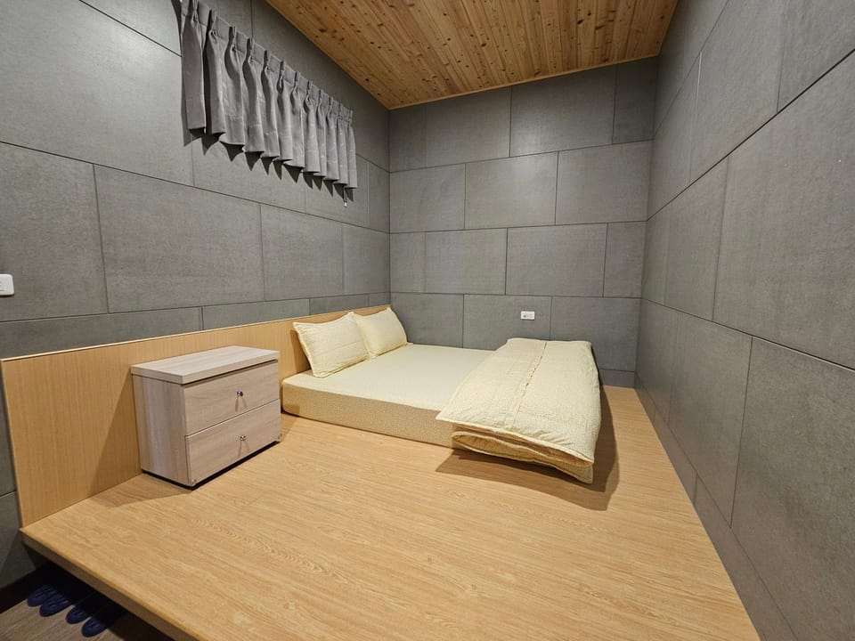 正記製茶所民宿-只接待成年旅客 Vacation rental in Kaohsiung